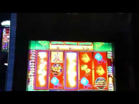 Jade Elephant Slot Machine